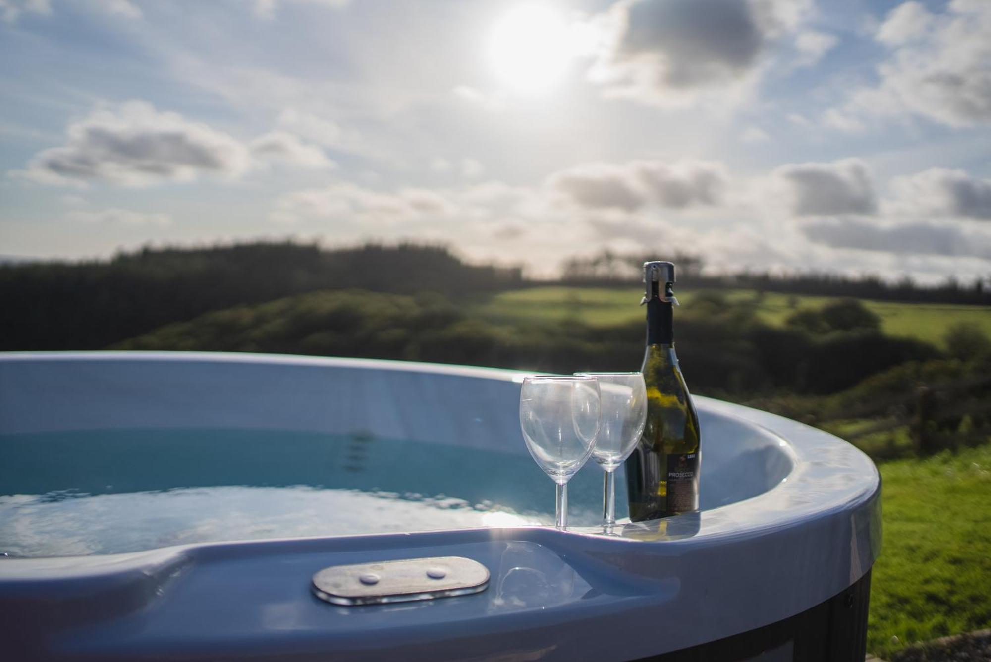 Rivendell Farm By Wigwam Holidays Carmarthen Esterno foto